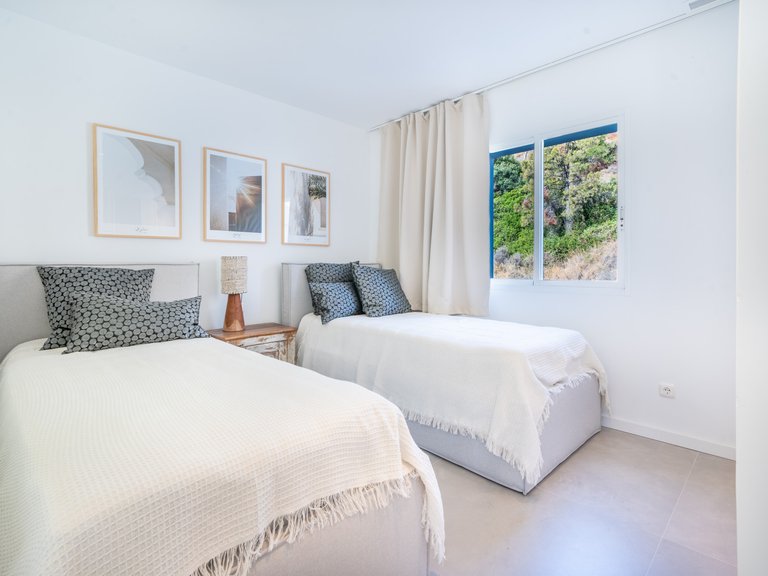 Apartment for Sale  in Benahavis, Malaga 14