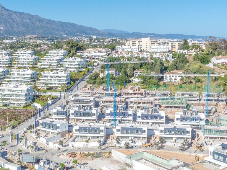 Apartment for Sale  in Marbella, Malaga 17