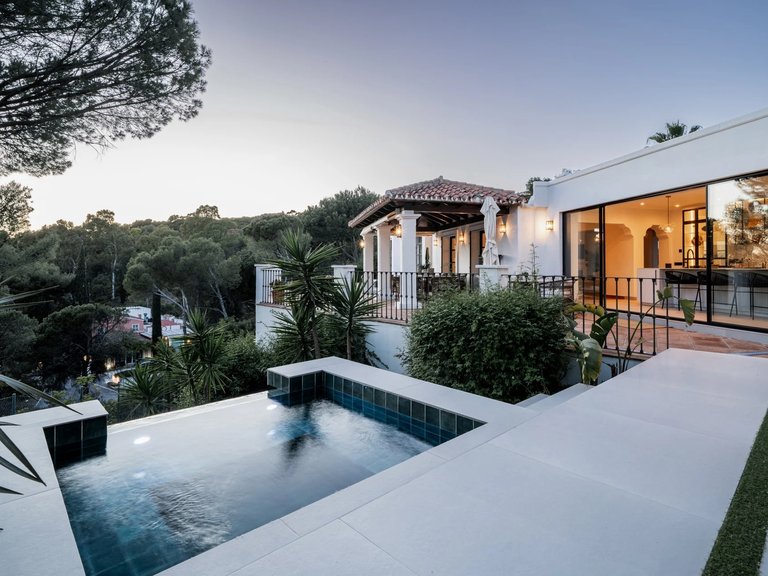 Apartment for Sale  in Benahavis, Malaga 27