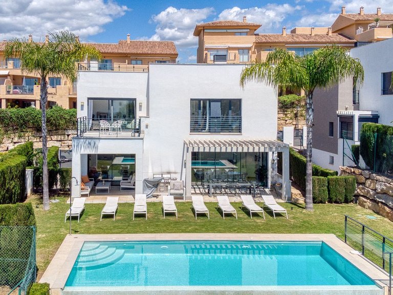 Apartment for Sale  in Estepona, Malaga 38
