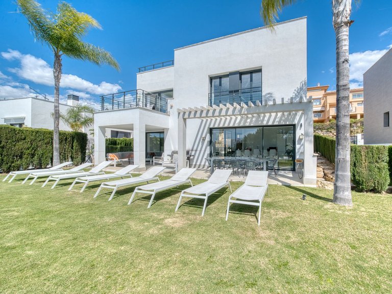 Apartment for Sale  in Estepona, Malaga 2