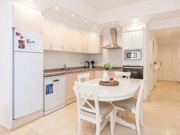 Apartment for Sale  in Marbella, Malaga 10