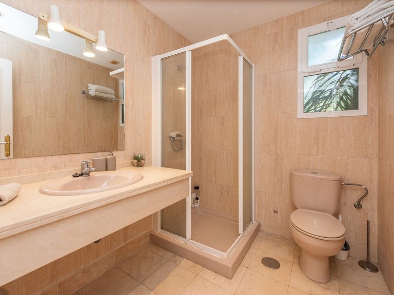 Apartment for Sale  in Marbella, Malaga 23