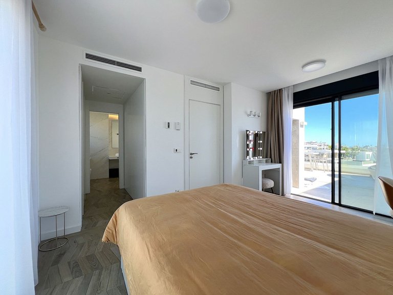 Apartment for Sale  in Marbella, Malaga 15