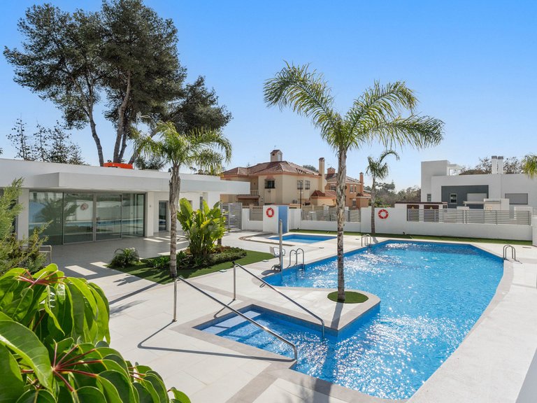 Apartment for Sale  in San Pedro De Alcantara, Malaga 32