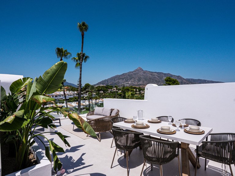 Apartment for Sale  in Marbella, Malaga 2