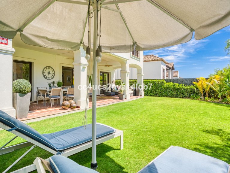 Apartment for Sale  in Estepona, Malaga 3