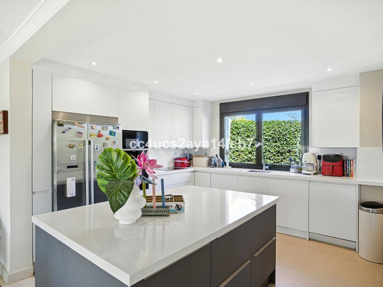 Apartment for Sale  in Estepona, Malaga 15