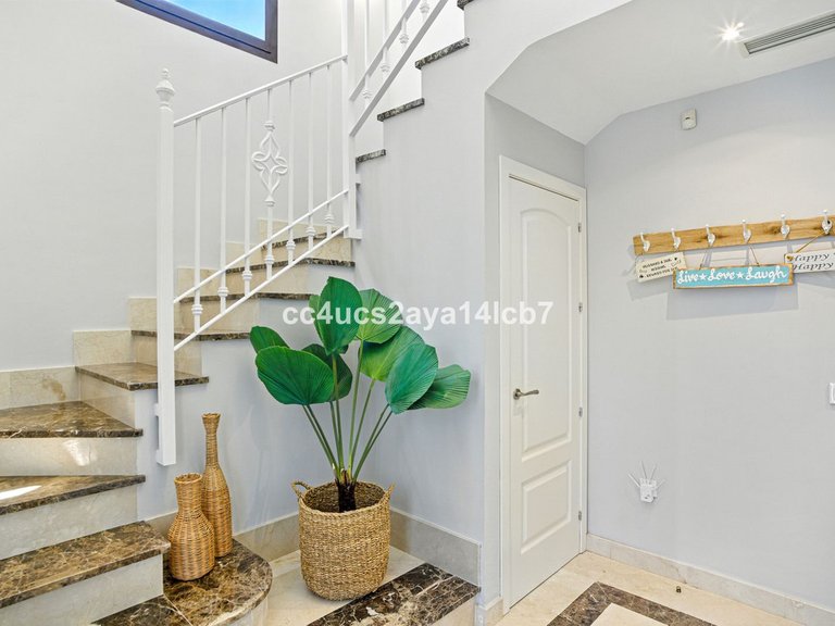 Apartment for Sale  in Estepona, Malaga 18