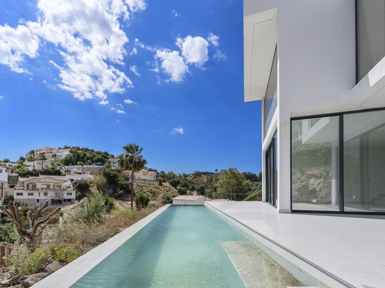 Apartment for Sale  in Mijas Costa, Malaga 1