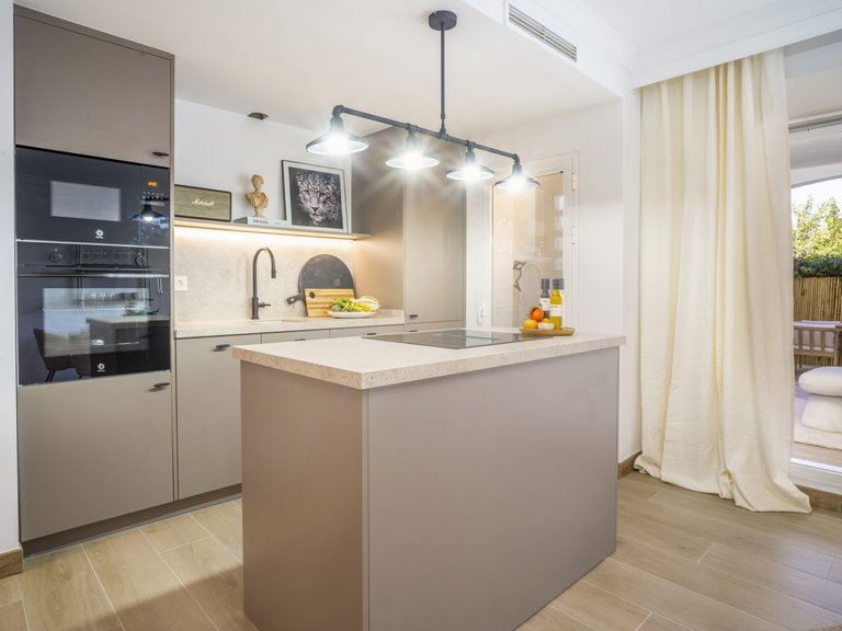Apartment for Sale  in Marbella, Malaga 13