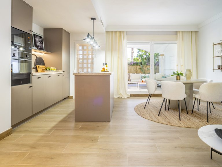 Apartment for Sale  in Marbella, Malaga 10