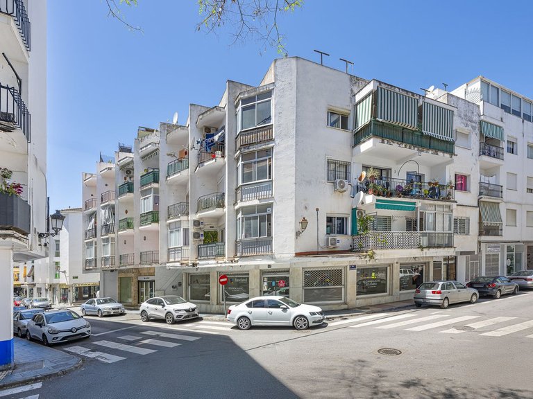 Apartment for Sale  in San Pedro De Alcantara, Malaga 32