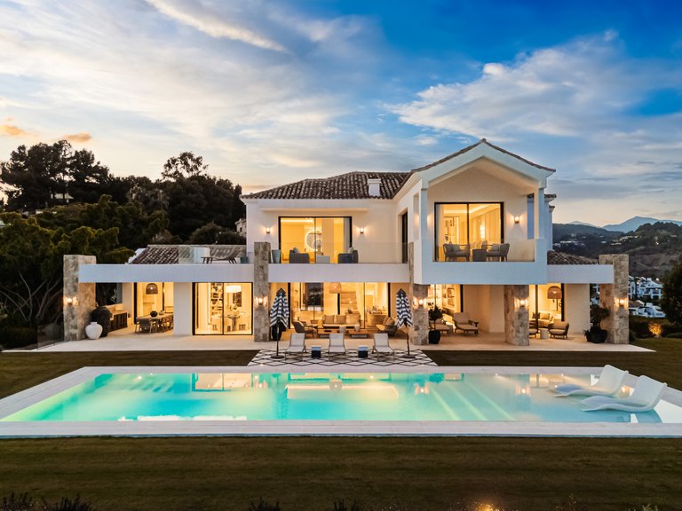 Apartment for Sale  in Benahavis, Malaga 38