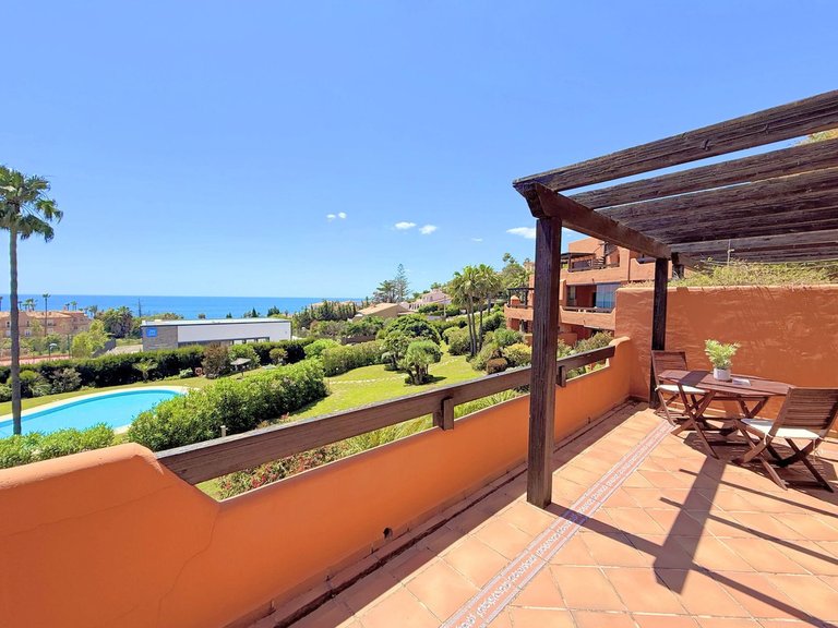 Apartment for Sale  in Estepona, Malaga 1