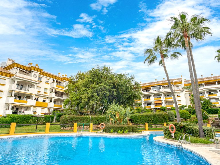 Apartment for Sale  in Marbella, Malaga 25