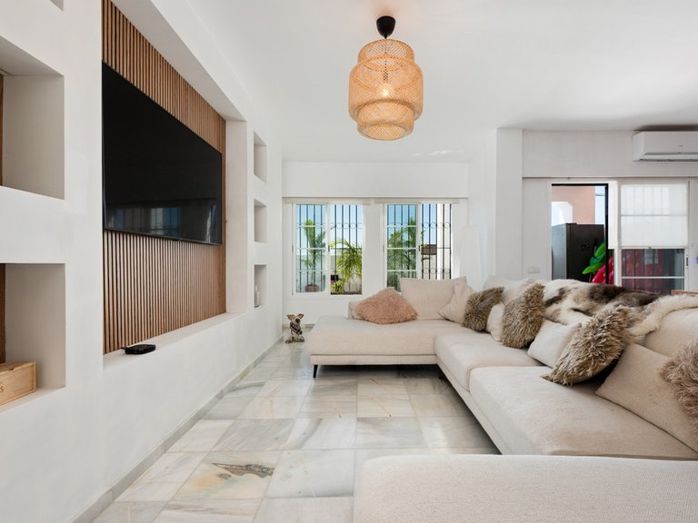 Apartment for Sale  in Estepona, Malaga 5