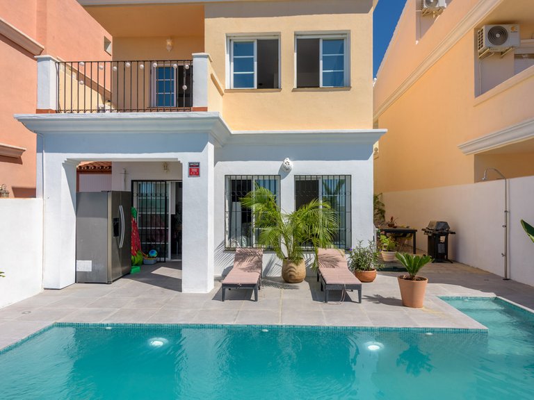 Apartment for Sale  in Estepona, Malaga 1