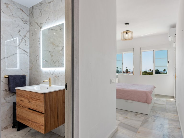 Apartment for Sale  in Estepona, Malaga 18
