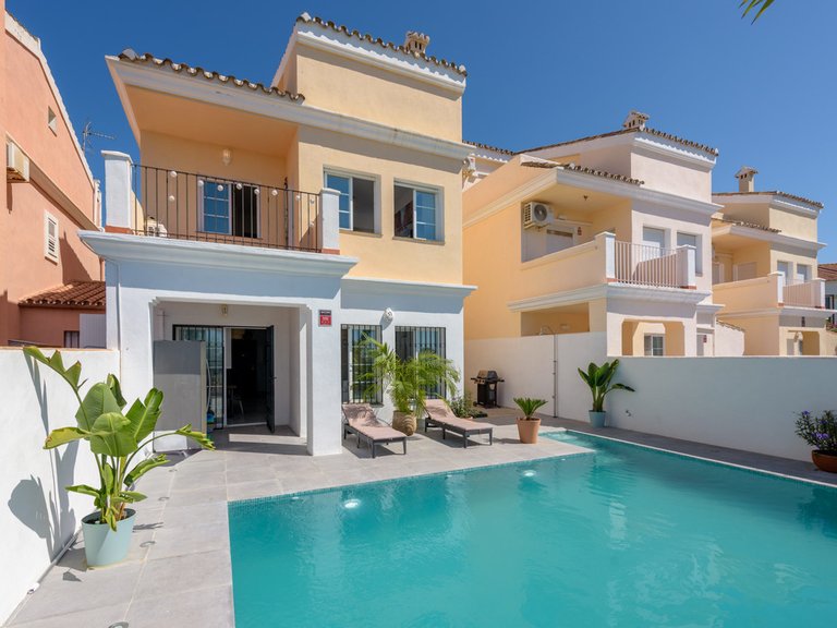 Apartment for Sale  in Estepona, Malaga 2