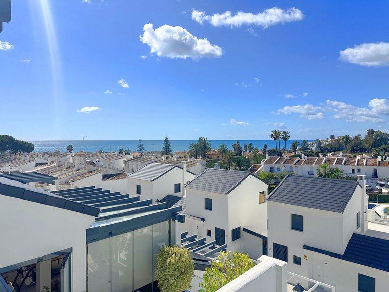Apartment for Sale  in Estepona, Malaga 3