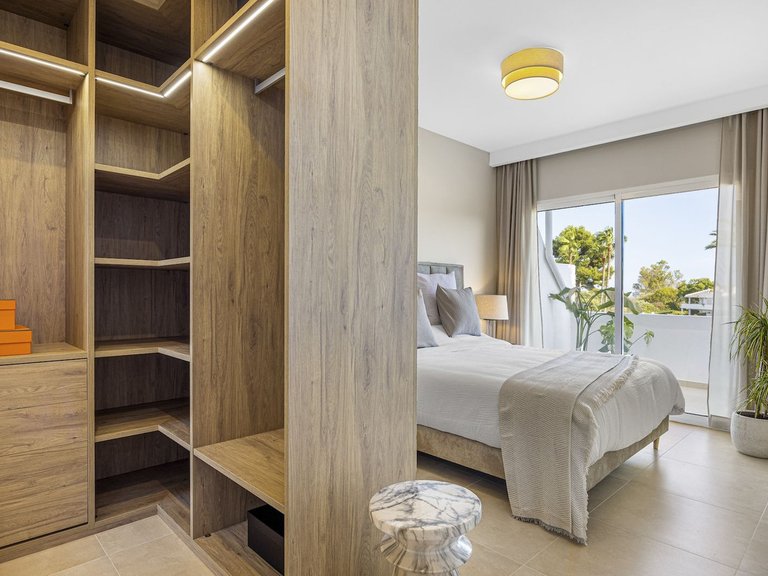 Apartment for Sale  in Marbella, Malaga 15