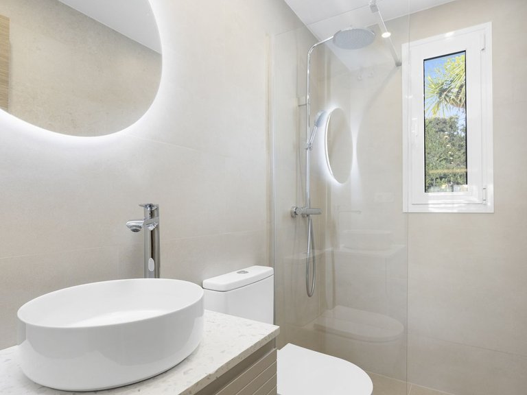 Apartment for Sale  in Marbella, Malaga 22