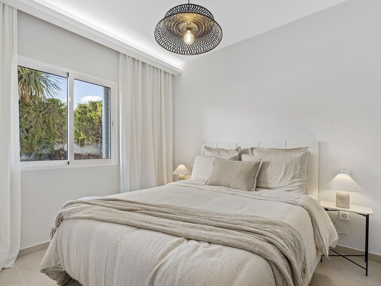 Apartment for Sale  in Marbella, Malaga 21