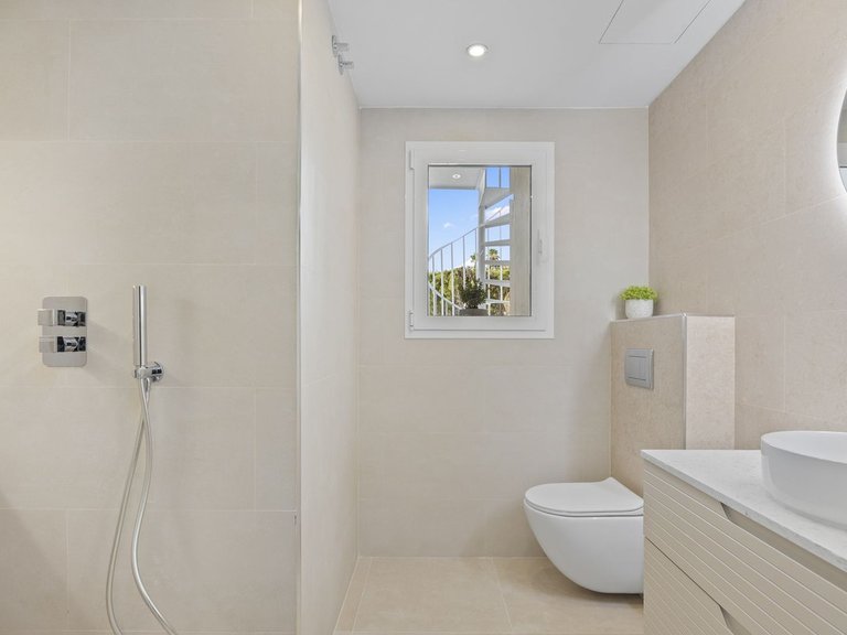 Apartment for Sale  in Marbella, Malaga 23