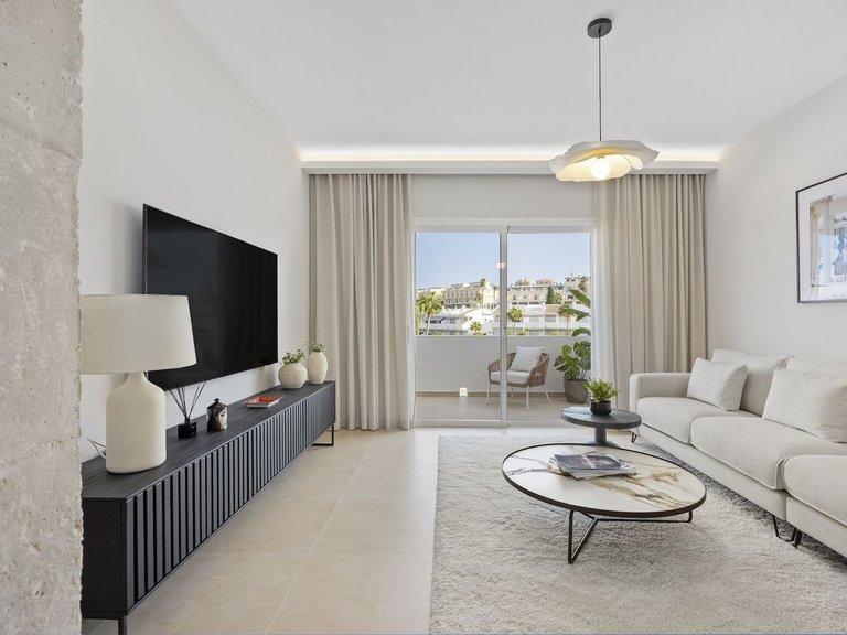 Apartment for Sale  in Marbella, Malaga 5
