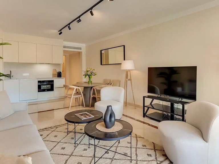 Apartment for Sale  in Marbella, Malaga 12