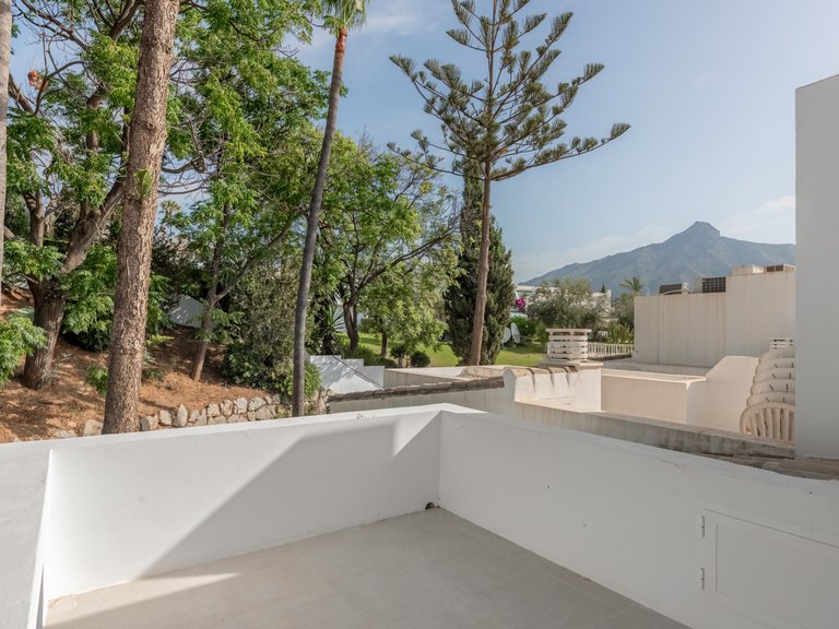 Apartment for Sale  in Marbella, Malaga 16