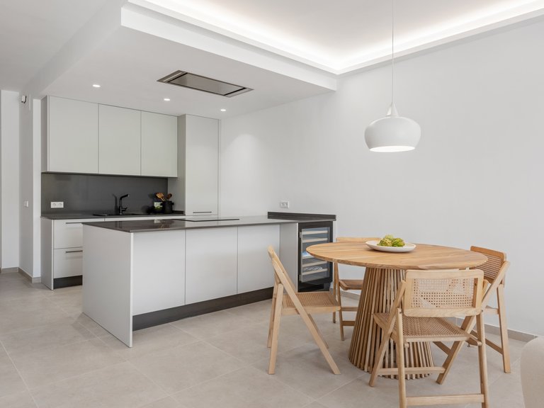 Apartment for Sale  in Marbella, Malaga 7