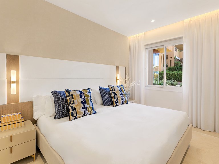 Apartment for Sale  in Estepona, Malaga 38