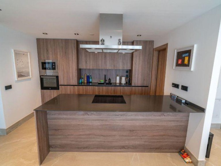 Apartment for Sale  in Marbella, Malaga 11