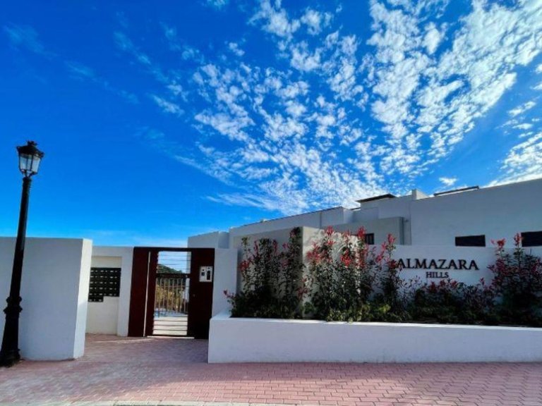 Apartment for Sale  in Marbella, Malaga 25