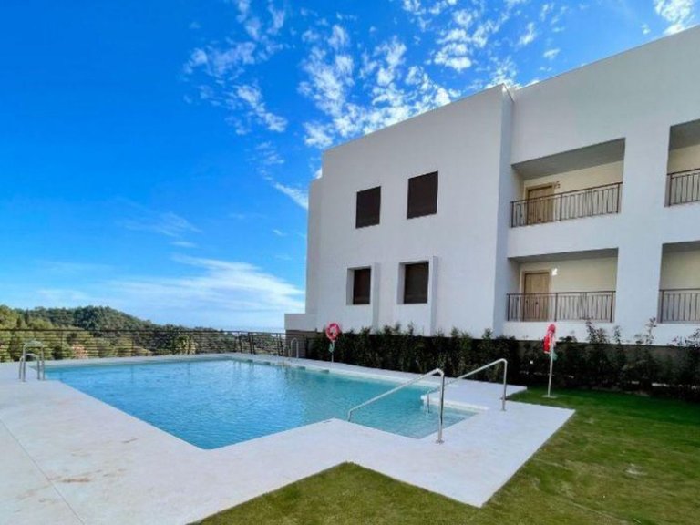 Apartment for Sale  in Marbella, Malaga 5