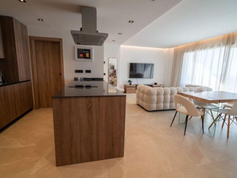 Apartment for Sale  in Marbella, Malaga 10