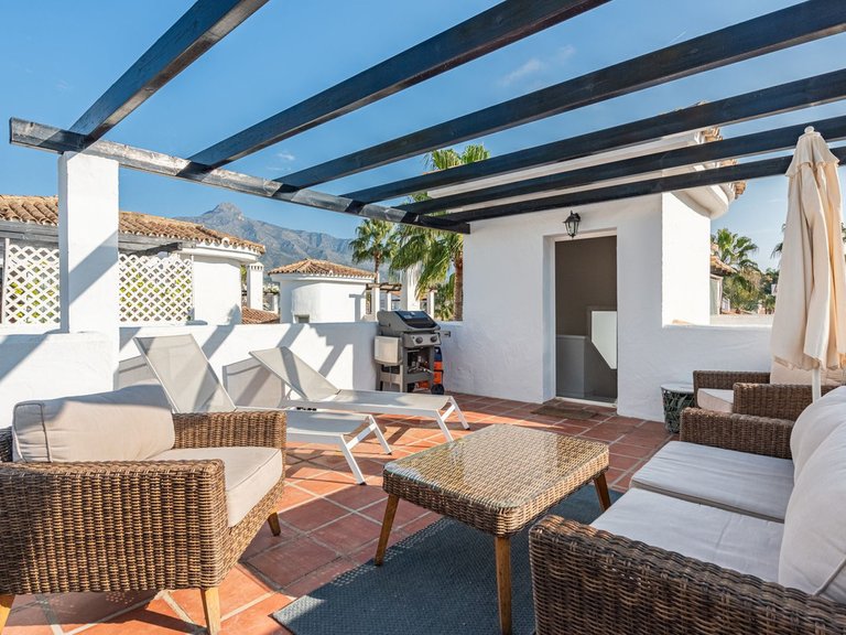 Apartment for Sale  in Marbella, Malaga 2