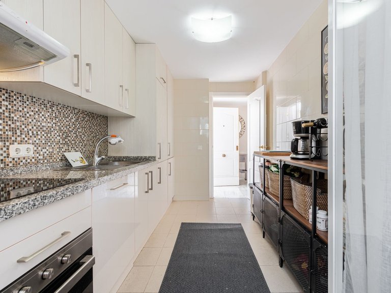 Apartment for Sale  in Marbella, Malaga 8