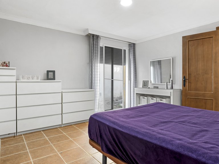 Apartment for Sale  in Estepona, Malaga 28