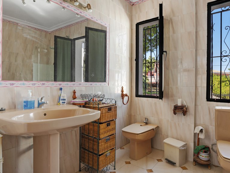 Apartment for Sale  in Estepona, Malaga 33