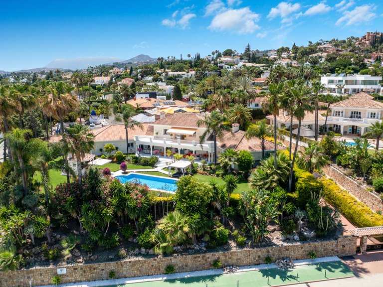 Apartment for Sale  in Marbella, Malaga 3
