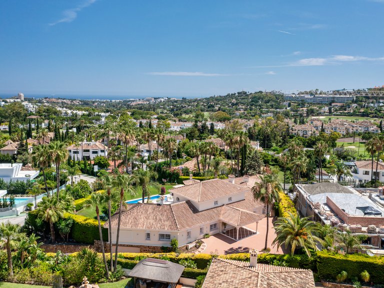 Apartment for Sale  in Marbella, Malaga 5