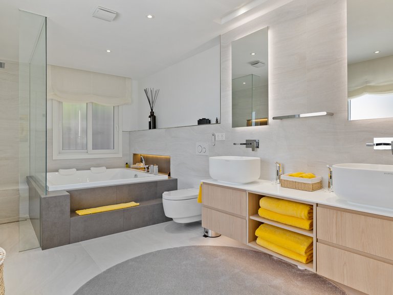 Apartment for Sale  in Marbella, Malaga 51