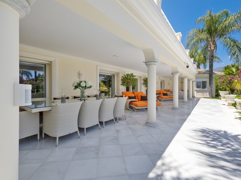 Apartment for Sale  in Marbella, Malaga 41