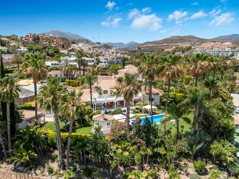 Apartment for Sale  in Marbella, Malaga 4