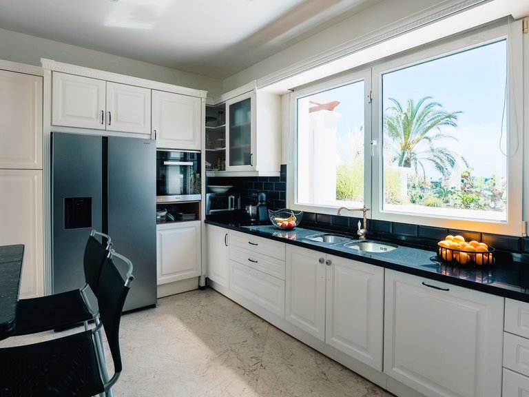 Apartment for Sale  in Estepona, Malaga 18