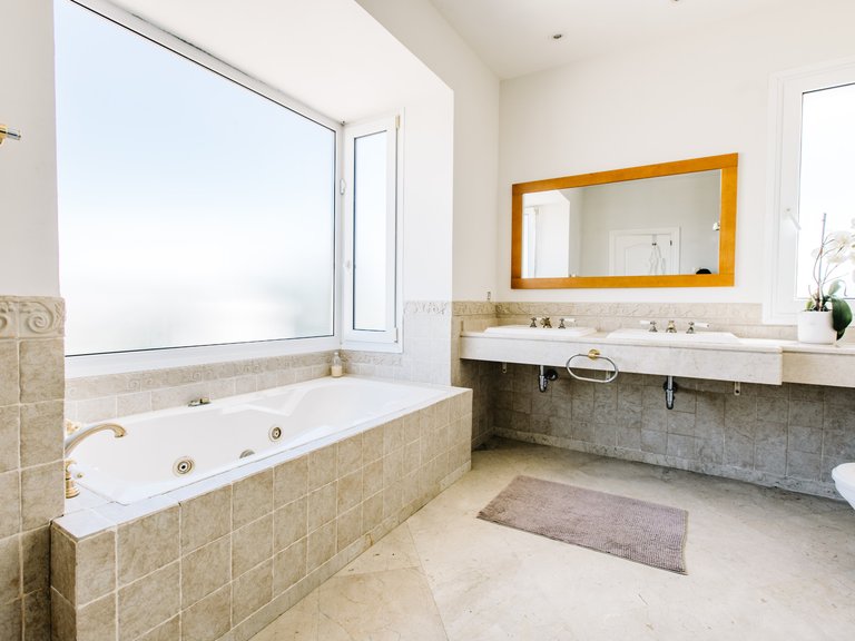 Apartment for Sale  in Estepona, Malaga 25