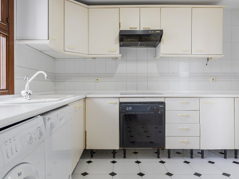 Apartment for Sale  in Estepona, Malaga 13